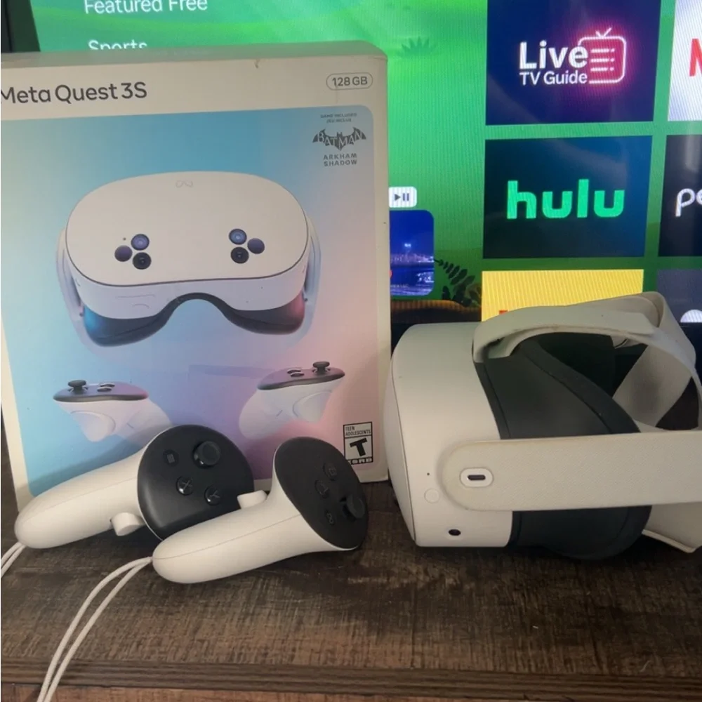 Quest 3S VR Headset - White
